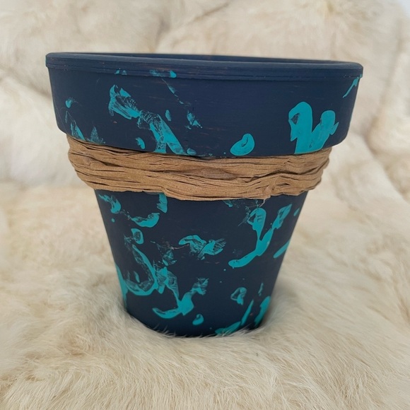 Hand-Painted Blue and Teal Planter with Shell Accent - Picture 3 of 4